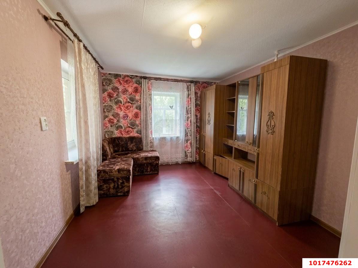 Фото №2: Дом 46 м² + 10 сот. - Российский, мкр. Прикубанский внутригородской округ, ул. имени В.М. Комарова, 11