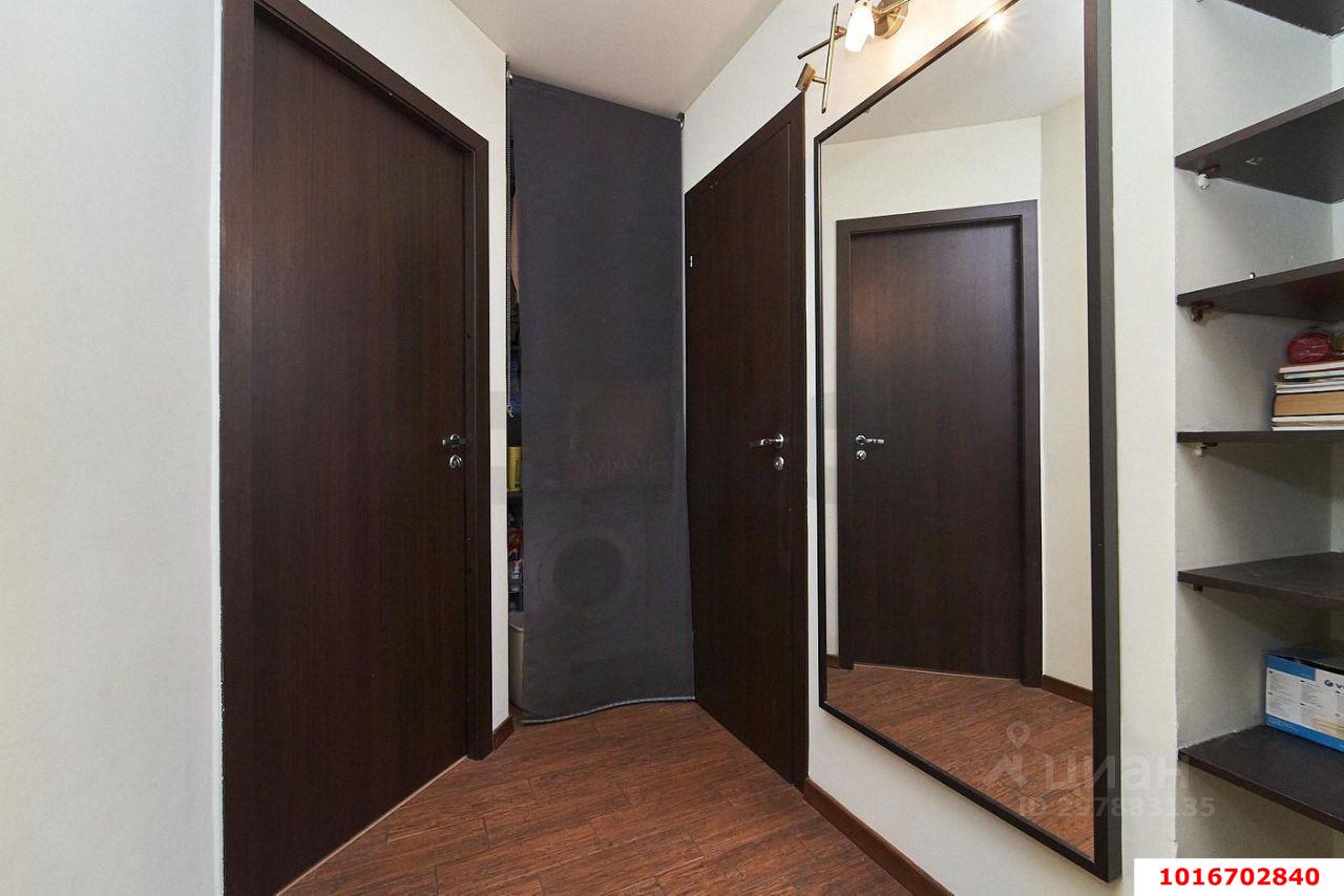 Фото №8: 1-комнатная квартира <span class="whitespace-nowrap">29 м²</span>, <span class="whitespace-nowrap">6/9 эт.</span> - Краснодар, Западный внутригородской округ, мкр. Центральный, ул. Красная, 43