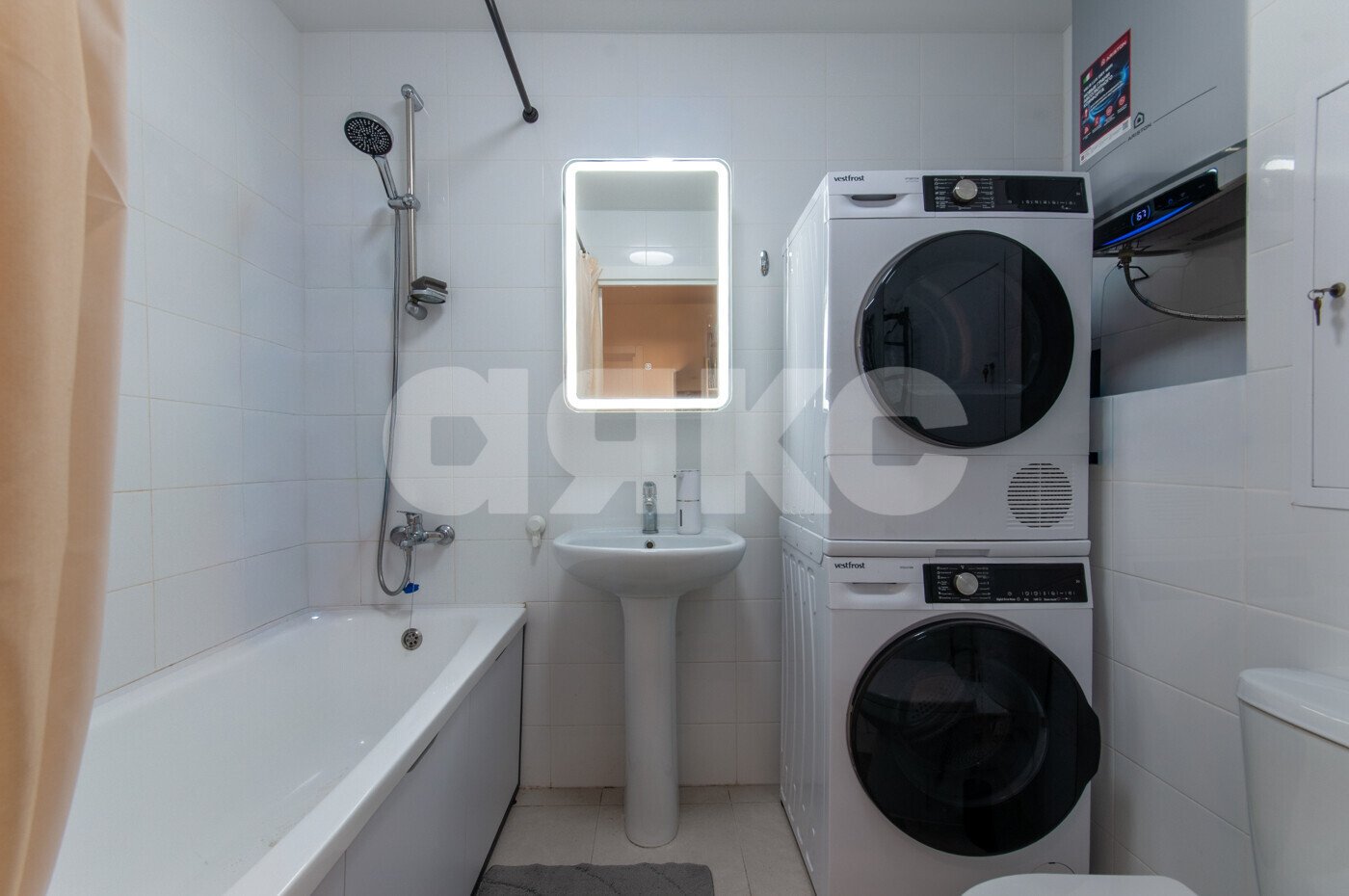 Фото №4: 2-комнатная квартира <span class="whitespace-nowrap">57 м²</span>, <span class="whitespace-nowrap">4/30 эт.</span> - Москва, пр-д 2-й Нагатинский, 2/2