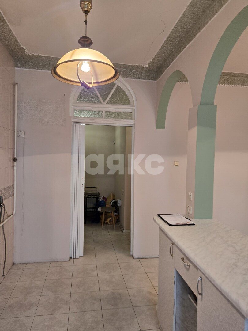 Фото №10: 3-комнатная квартира <span class="whitespace-nowrap">72 м²</span>, <span class="whitespace-nowrap">3/5 эт.</span> - Краснодар, Центральный внутригородской округ, мкр. Центральный, ул. Орджоникидзе, 56