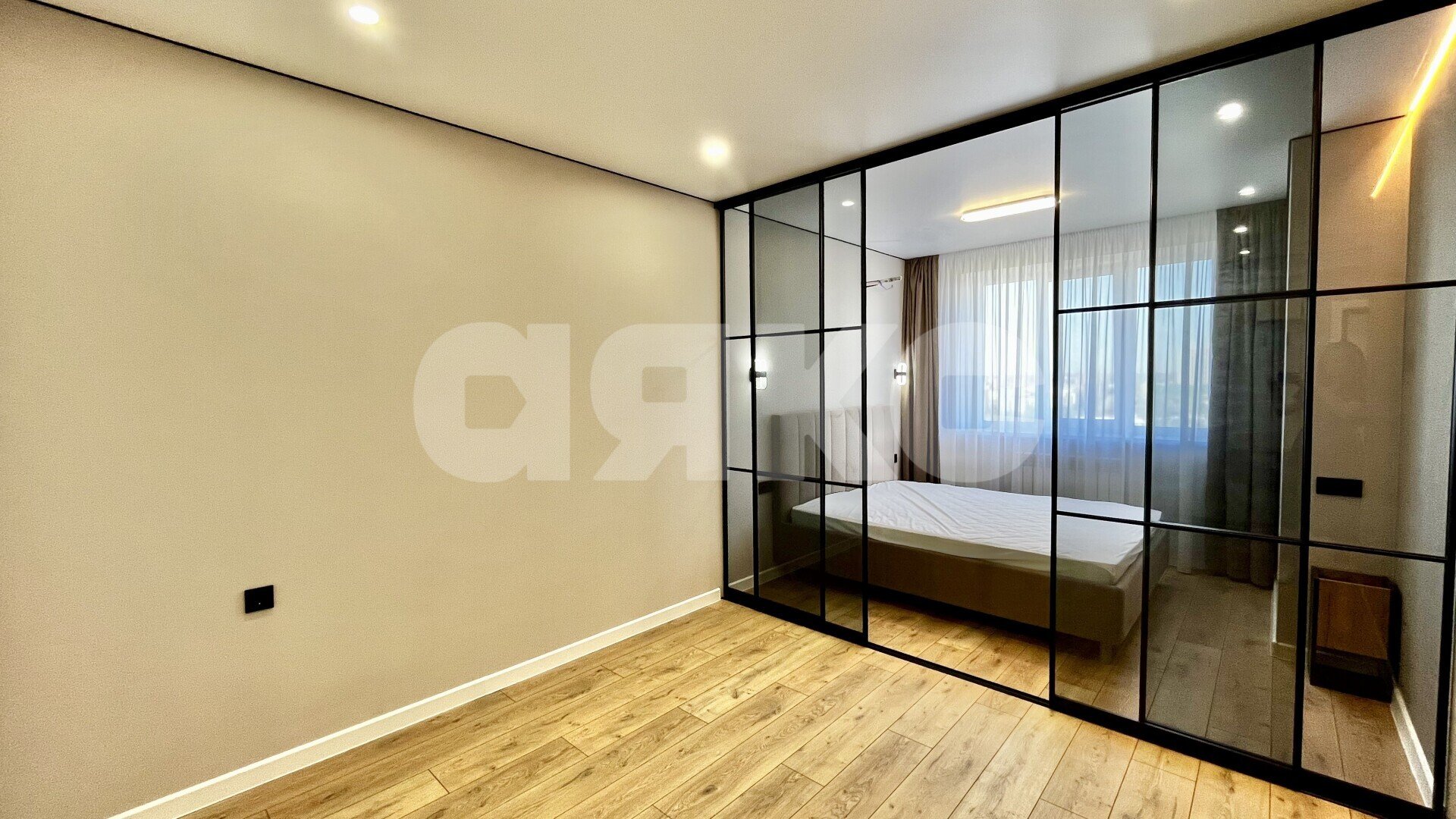 Фото №3: 1-комнатная квартира <span class="whitespace-nowrap">45 м²</span>, <span class="whitespace-nowrap">22/25 эт.</span> - Ростов-на-Дону, Первомайский, мкр. ​жилой комплекс Созвездие, ул. Белокалитвинская, 2/1с1