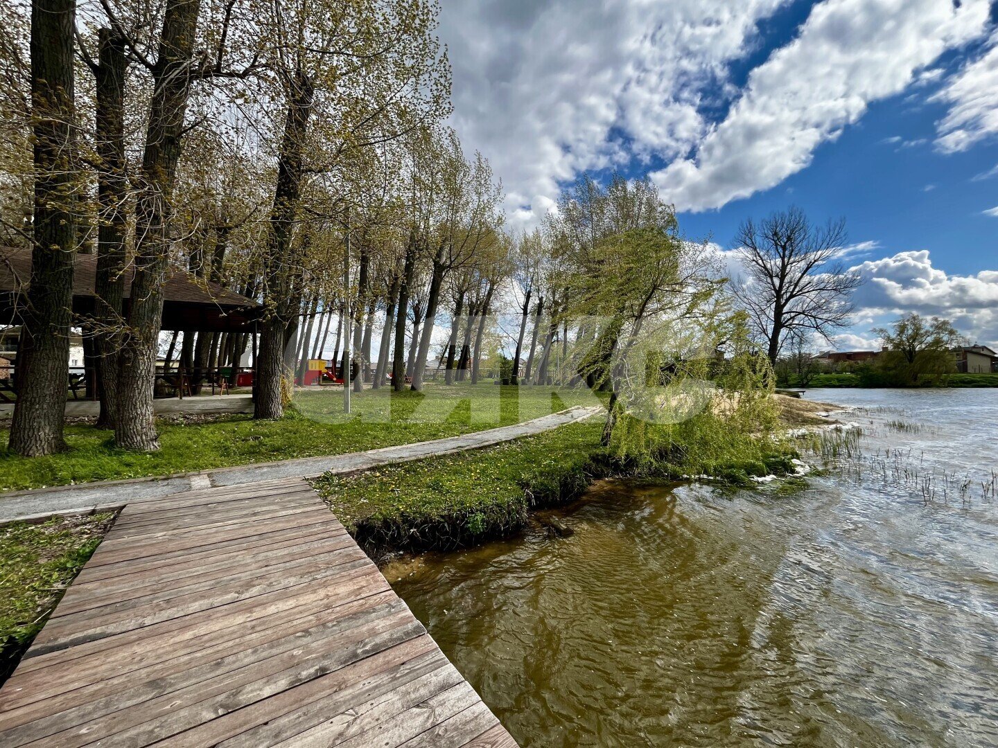 Фото №26: Дом <span class="whitespace-nowrap">215 м²</span> <span class="whitespace-nowrap">+ 5.5 сот.</span>, <span class="whitespace-nowrap">2 эт.</span> - Щепкин, п. коттеджный  Щепкин, ул. Адмирала Сорокина
