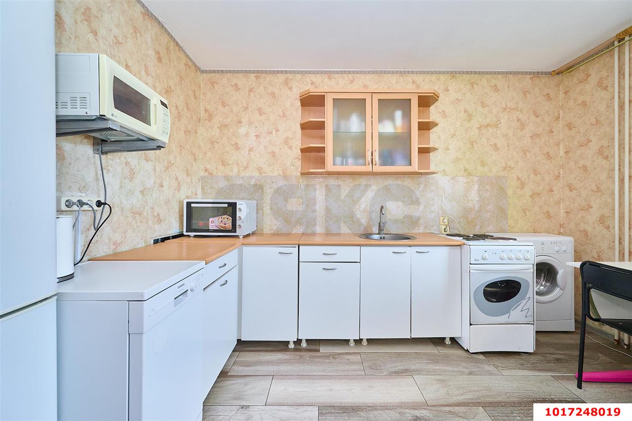 Фото №10: 1-комнатная квартира <span class="whitespace-nowrap">43 м²</span>, <span class="whitespace-nowrap">11/16 эт.</span> - Краснодар, Прикубанский внутригородской округ, мкр. Завод Измерительных Приборов, ул. Московская, 94