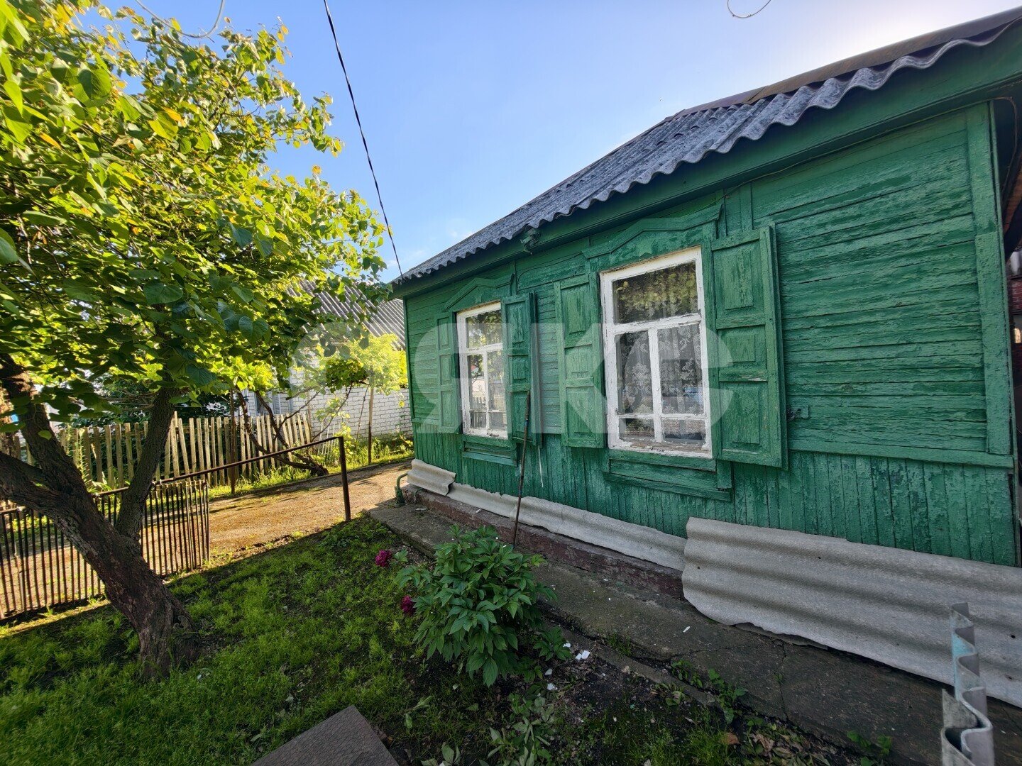 Фото №1: Дом <span class="whitespace-nowrap">30 м²</span> <span class="whitespace-nowrap">+ 13.89 сот.</span>, <span class="whitespace-nowrap">1 эт.</span> - Кореновск, мкр. 1-й квартал, ул. Западная