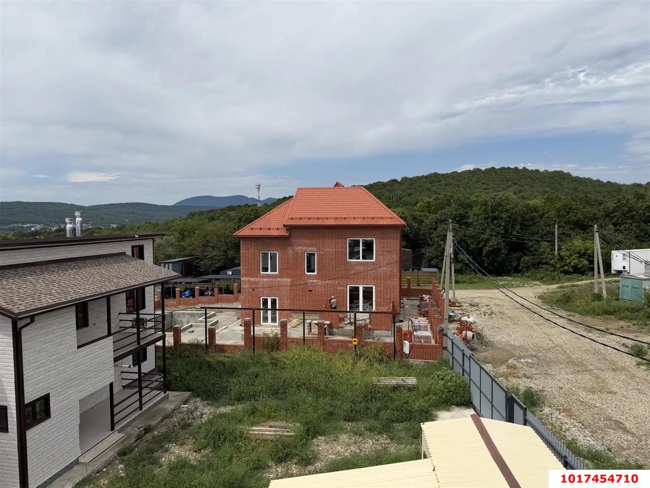Фото №5: Дом <span class="whitespace-nowrap">190 м²</span> <span class="whitespace-nowrap">+ 6.9 сот.</span>, <span class="whitespace-nowrap">2 эт.</span> - Джубга, мкр. Лермонтов Сад, 14