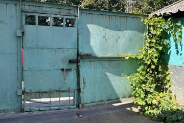 Фото №1: 2-комнатная квартира 46 м², 1/1 эт. - Краснодар, мкр. Центральный, ул. Красноармейская, 86