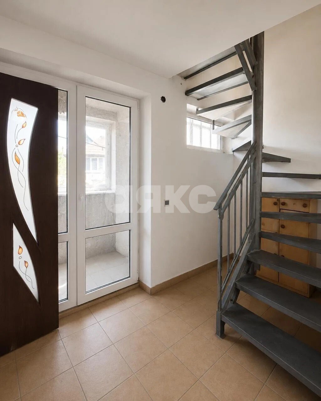 Фото №3: 4-комнатная квартира <span class="whitespace-nowrap">106 м²</span>, <span class="whitespace-nowrap">3/3 эт.</span> - Мариуполь, Приморский, мкр. Черёмушки, ул. Цыбулько, 25