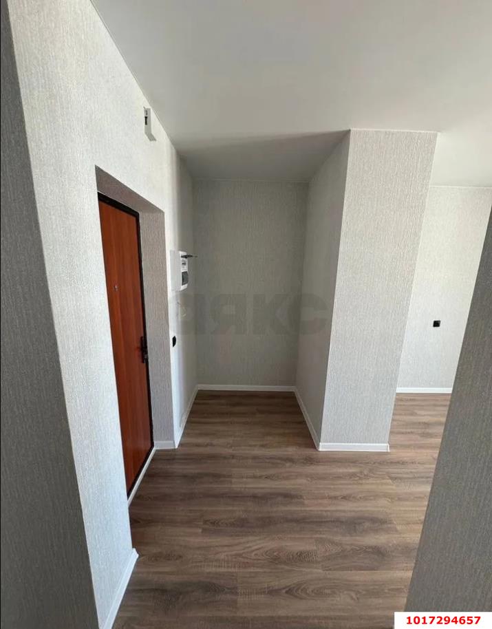 Фото №6: 1-комнатная квартира <span class="whitespace-nowrap">42 м²</span>, <span class="whitespace-nowrap">15/16 эт.</span> - Краснодар, Прикубанский внутригородской округ, мкр. 2-я Площадка, ул. Ветеранов, 85к2