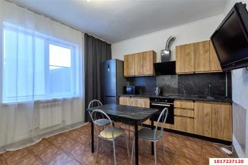 Фото №1: 1-комнатная квартира <span class="whitespace-nowrap">47 м²</span>, <span class="whitespace-nowrap">7/8 эт.</span> - Краснодар, мкр. Завод Радиоизмерительных Приборов, ул. 1 Мая, 428