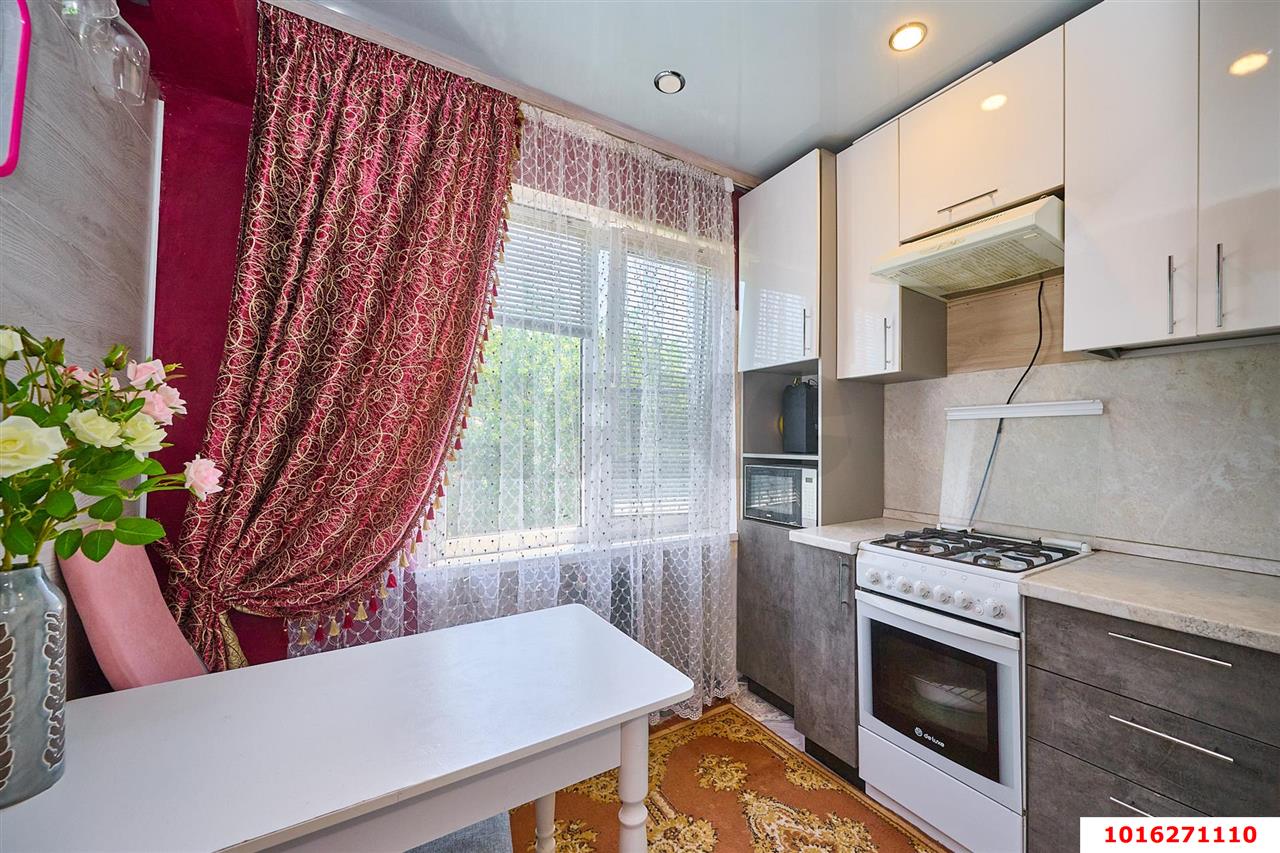 Фото №6: 2-комнатная квартира <span class="whitespace-nowrap">43 м²</span>, <span class="whitespace-nowrap">5/5 эт.</span> - Краснодар, Карасунский внутригородской округ, мкр. Черёмушки, ул. Димитрова, 137