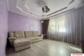 Фото №1: 2-комнатная квартира <span class="whitespace-nowrap">68 м²</span>, <span class="whitespace-nowrap">12/16 эт.</span> - Краснодар, мкр. Юбилейный, ул. 70-летия Октября, 1/2