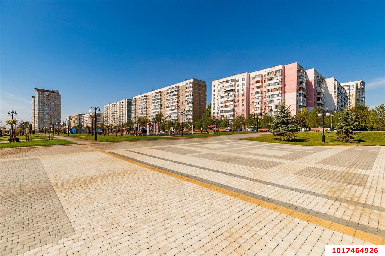 Фото №10: 2-комнатная квартира <span class="whitespace-nowrap">56 м²</span>, <span class="whitespace-nowrap">12/16 эт.</span> - Краснодар, Западный внутригородской округ, мкр. Юбилейный, ул. 70-летия Октября, 1/2