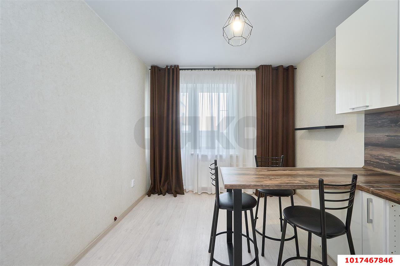 Фото №3: 1-комнатная квартира <span class="whitespace-nowrap">36 м²</span>, <span class="whitespace-nowrap">8/16 эт.</span> - Краснодар, Прикубанский внутригородской округ, Восточный, мкр. жилой комплекс Квартал № 6, ул. имени Героя Советского Союза Николая Воробьёва, 11