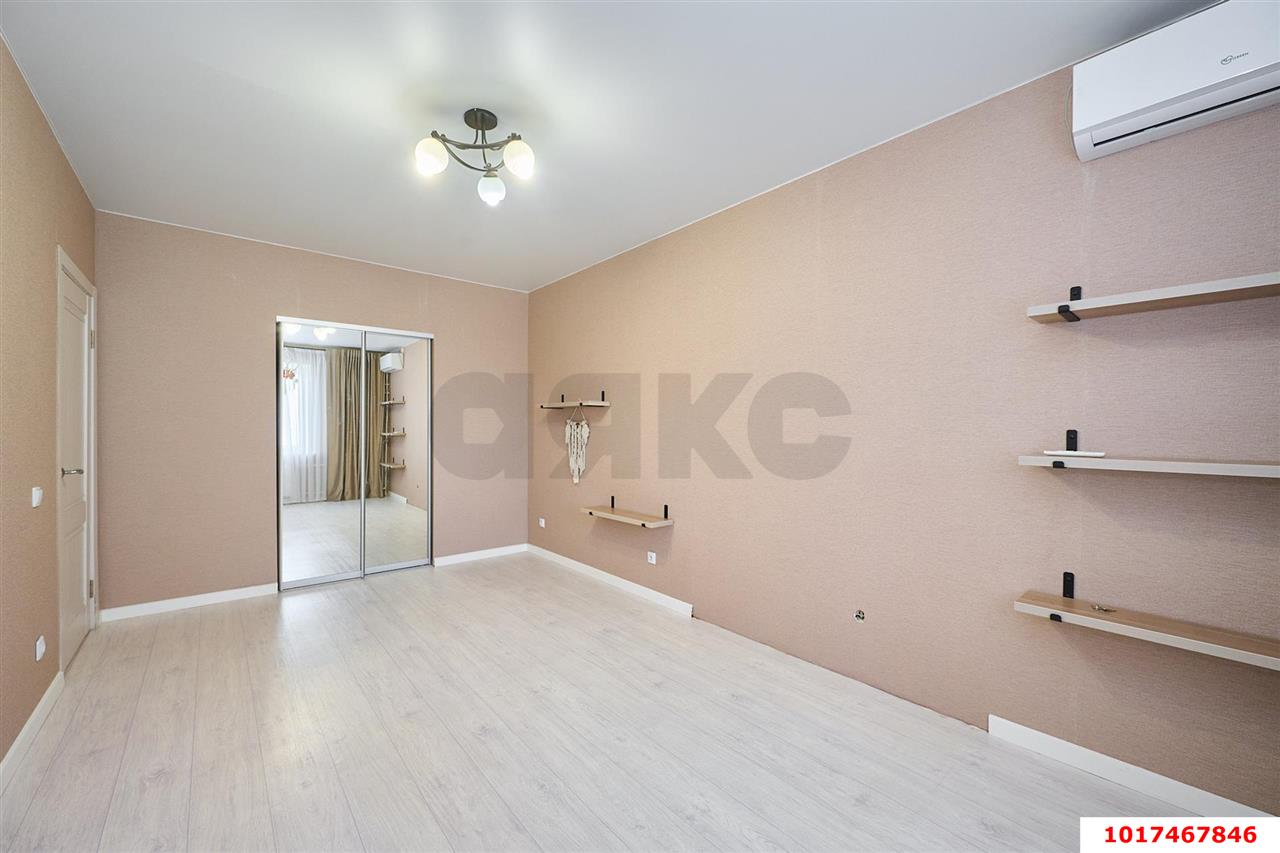 Фото №6: 1-комнатная квартира <span class="whitespace-nowrap">36 м²</span>, <span class="whitespace-nowrap">8/16 эт.</span> - Краснодар, Прикубанский внутригородской округ, Восточный, мкр. жилой комплекс Квартал № 6, ул. имени Героя Советского Союза Николая Воробьёва, 11
