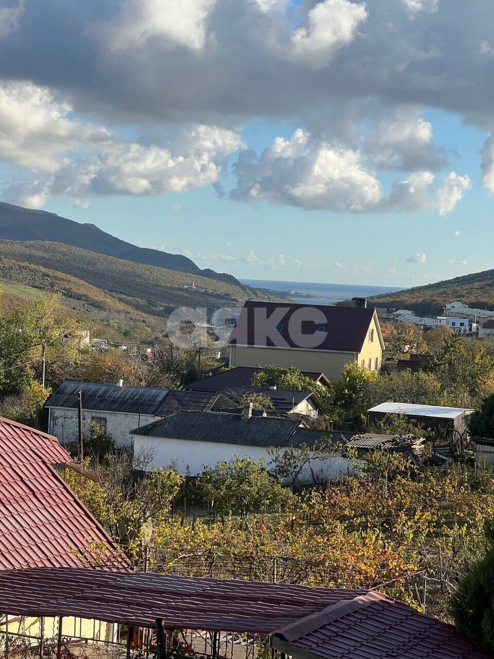 Фото №2: Дом 142 м² + 10.69 сот., 2 эт. - Варваровка, ул. Десантная