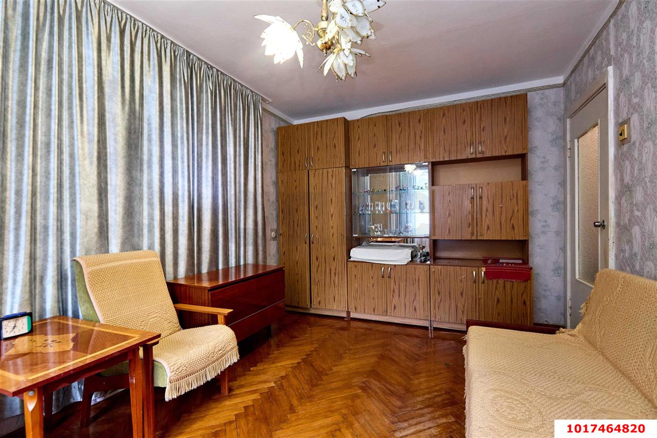 Фото №2: 2-комнатная квартира <span class="whitespace-nowrap">37 м²</span>, <span class="whitespace-nowrap">4/5 эт.</span> - Краснодар, Западный внутригородской округ, мкр. Фестивальный, ул. имени Тургенева, 166