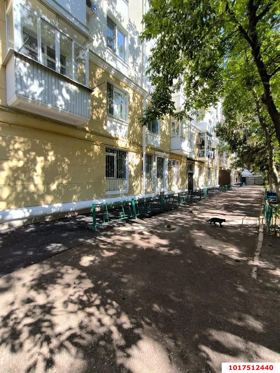 Фото №10: 1-комнатная квартира <span class="whitespace-nowrap">39 м²</span>, <span class="whitespace-nowrap">4/5 эт.</span> - Краснодар, Центральный внутригородской округ, мкр. Центральный, ул. Мира, 90