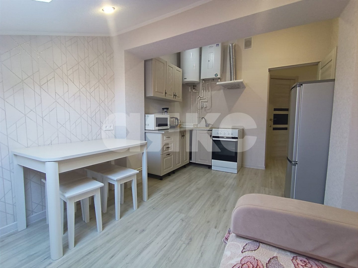 Фото №3: 1-комнатная квартира <span class="whitespace-nowrap">42 м²</span>, <span class="whitespace-nowrap">6/6 эт.</span> - Геленджик, мкр. жилой комплекс Дом у моря, ул. Туристическая, 3Д