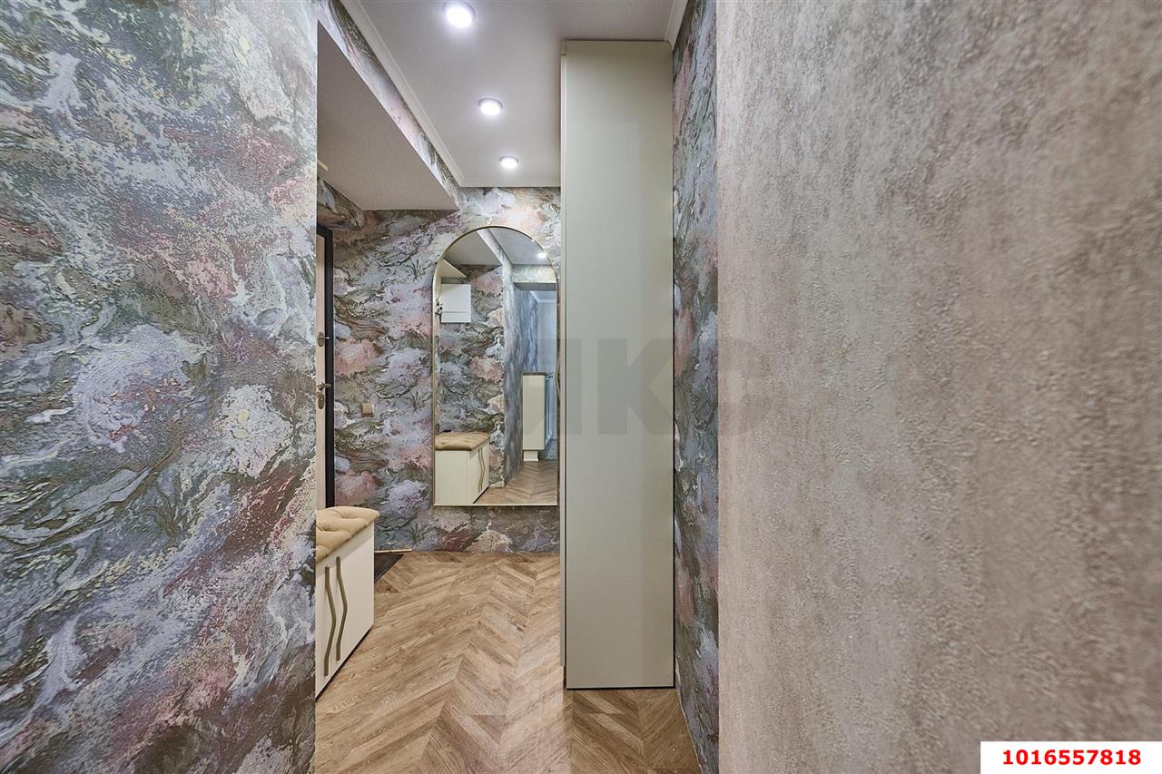 Фото №5: 2-комнатная квартира <span class="whitespace-nowrap">58 м²</span>, <span class="whitespace-nowrap">2/11 эт.</span> - Краснодар, Западный внутригородской округ, мкр. Центральный, ул. Октябрьская, 44