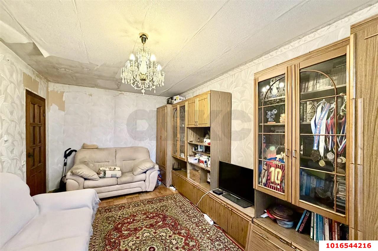 Фото №5: 2-комнатная квартира <span class="whitespace-nowrap">44 м²</span>, <span class="whitespace-nowrap">5/5 эт.</span> - Краснодар, Прикубанский внутригородской округ, мкр. Фестивальный, ул. Воровского, 223/1