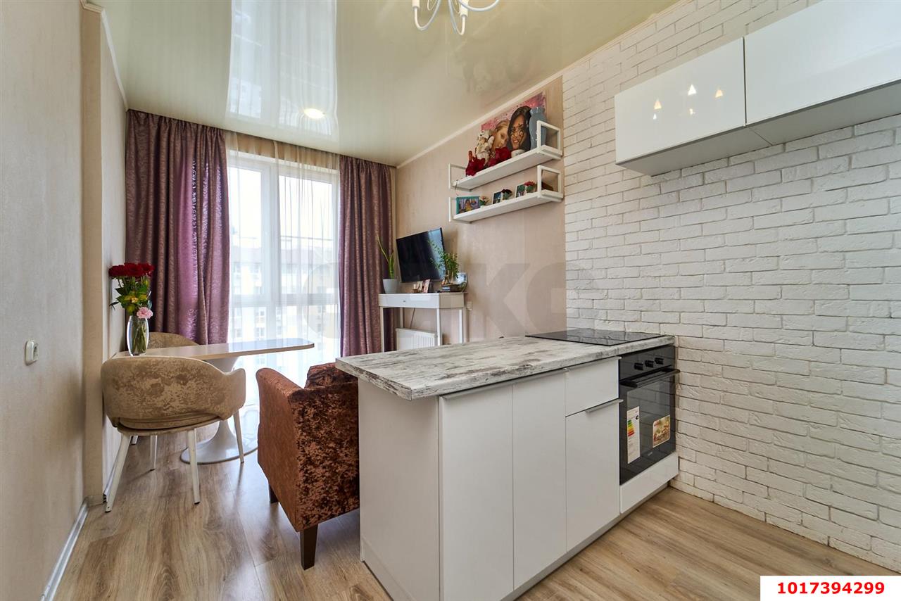 Фото №2: 1-комнатная квартира <span class="whitespace-nowrap">41 м²</span>, <span class="whitespace-nowrap">10/13 эт.</span> - Краснодар, Прикубанский внутригородской округ, Фестивальный, мкр. Солнечный, ул. имени Симиренко, 43
