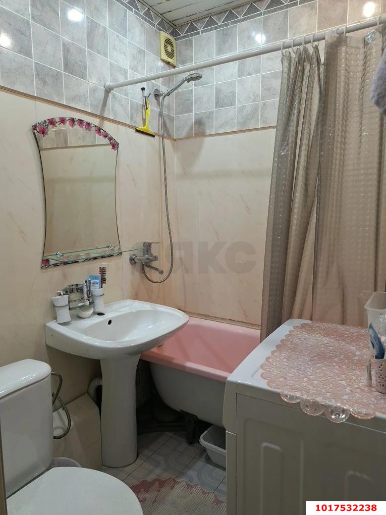 Фото №3: 2-комнатная квартира <span class="whitespace-nowrap">43 м²</span>, <span class="whitespace-nowrap">5/5 эт.</span> - Краснодар, Карасунский внутригородской округ, мкр. Черёмушки, ул. Ставропольская, 97
