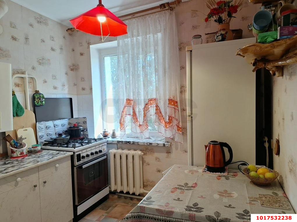 Фото №4: 2-комнатная квартира <span class="whitespace-nowrap">43 м²</span>, <span class="whitespace-nowrap">5/5 эт.</span> - Краснодар, Карасунский внутригородской округ, мкр. Черёмушки, ул. Ставропольская, 97