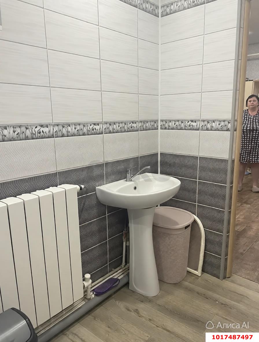 Фото №9: 3-комнатная квартира <span class="whitespace-nowrap">57 м²</span>, <span class="whitespace-nowrap">1/1 эт.</span> - Краснодар, Центральный внутригородской округ, Черёмушки, мкр. Дубинка, пр-д 1-й  Стасова, 92