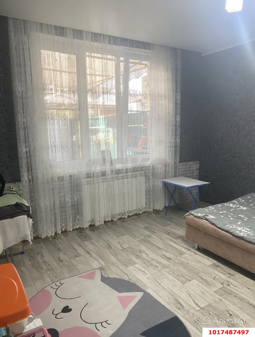 Фото №2: 3-комнатная квартира <span class="whitespace-nowrap">57 м²</span>, <span class="whitespace-nowrap">1/1 эт.</span> - Краснодар, Центральный внутригородской округ, Черёмушки, мкр. Дубинка, пр-д 1-й  Стасова, 92