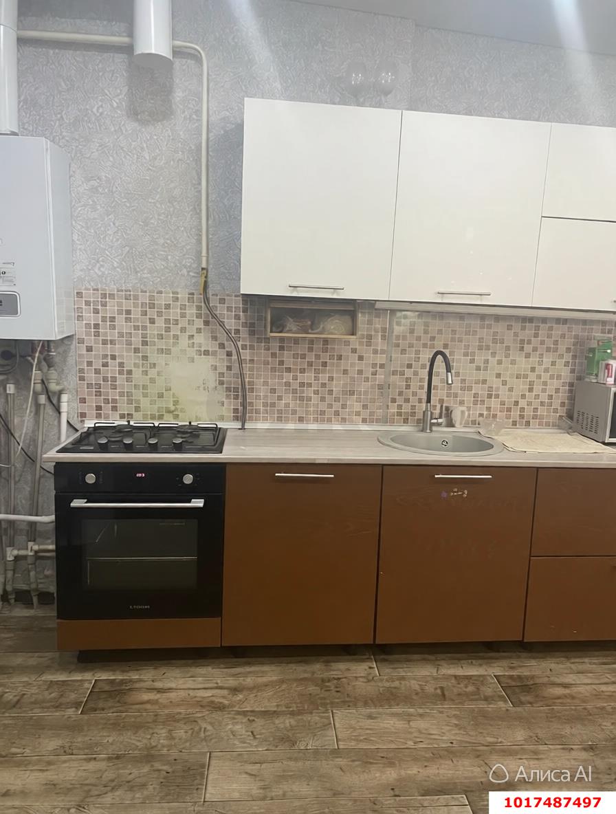Фото №5: 3-комнатная квартира <span class="whitespace-nowrap">57 м²</span>, <span class="whitespace-nowrap">1/1 эт.</span> - Краснодар, Центральный внутригородской округ, Черёмушки, мкр. Дубинка, пр-д 1-й  Стасова, 92