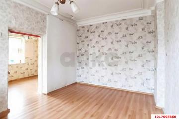 Фото №1: 1-комнатная квартира <span class="whitespace-nowrap">22 м²</span>, <span class="whitespace-nowrap">1/1 эт.</span> - Краснодар, мкр. Центральный, ул. имени Максима Горького, 95