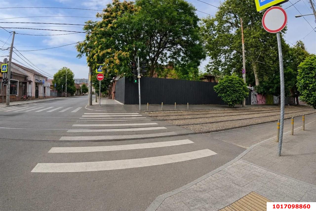Фото №7: 1-комнатная квартира <span class="whitespace-nowrap">22 м²</span>, <span class="whitespace-nowrap">1/1 эт.</span> - Краснодар, Западный внутригородской округ, мкр. Центральный, ул. имени Максима Горького, 95