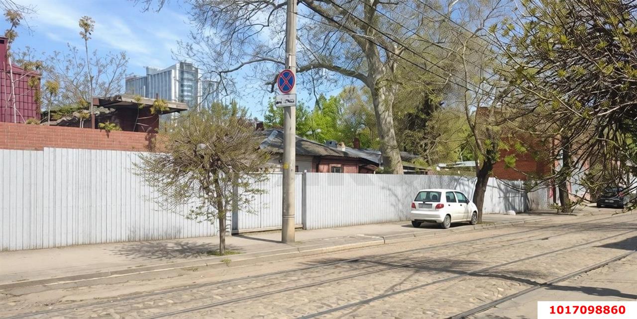 Фото №3: 1-комнатная квартира <span class="whitespace-nowrap">22 м²</span>, <span class="whitespace-nowrap">1/1 эт.</span> - Краснодар, Западный внутригородской округ, мкр. Центральный, ул. имени Максима Горького, 95