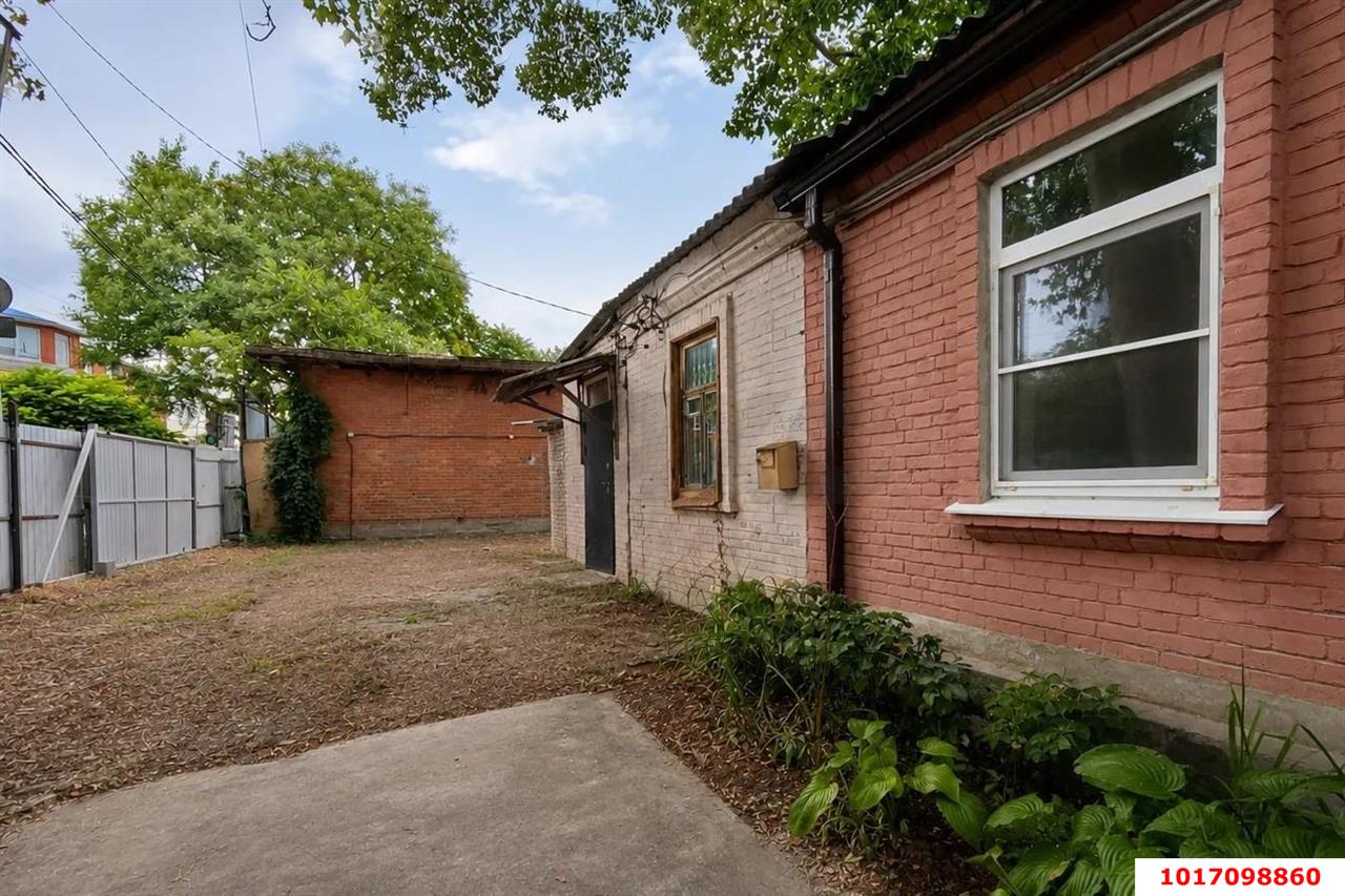 Фото №4: 1-комнатная квартира <span class="whitespace-nowrap">22 м²</span>, <span class="whitespace-nowrap">1/1 эт.</span> - Краснодар, Западный внутригородской округ, мкр. Центральный, ул. имени Максима Горького, 95