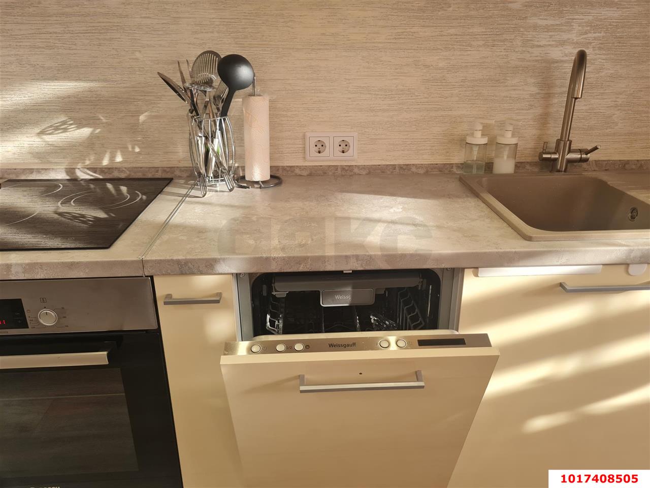 Фото №5: 1-комнатная квартира <span class="whitespace-nowrap">42 м²</span>, <span class="whitespace-nowrap">19/24 эт.</span> - Краснодар, Карасунский внутригородской округ, Хлопчато-бумажный Комбинат, мкр. жилой комплекс Галактика, ул. Уральская, 71
