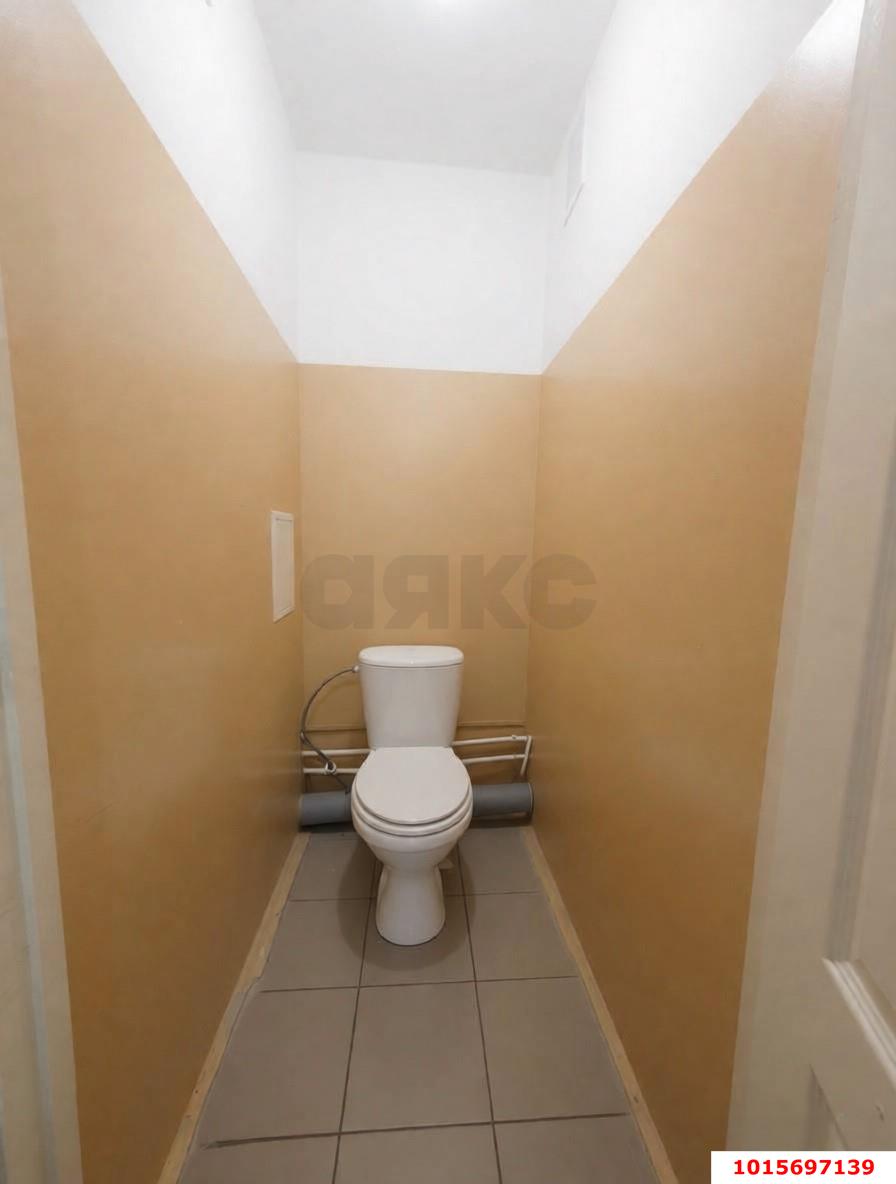 Фото №9: 2-комнатная квартира <span class="whitespace-nowrap">59 м²</span>, <span class="whitespace-nowrap">14/17 эт.</span> - Краснодар, Прикубанский внутригородской округ, мкр. Московский, ул. Карякина, 15