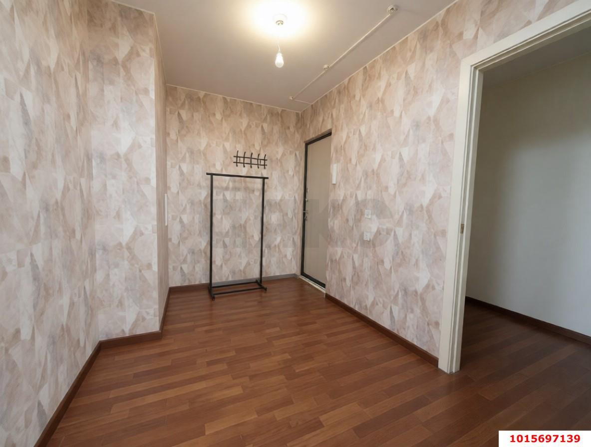 Фото №10: 2-комнатная квартира <span class="whitespace-nowrap">59 м²</span>, <span class="whitespace-nowrap">14/17 эт.</span> - Краснодар, Прикубанский внутригородской округ, мкр. Московский, ул. Карякина, 15