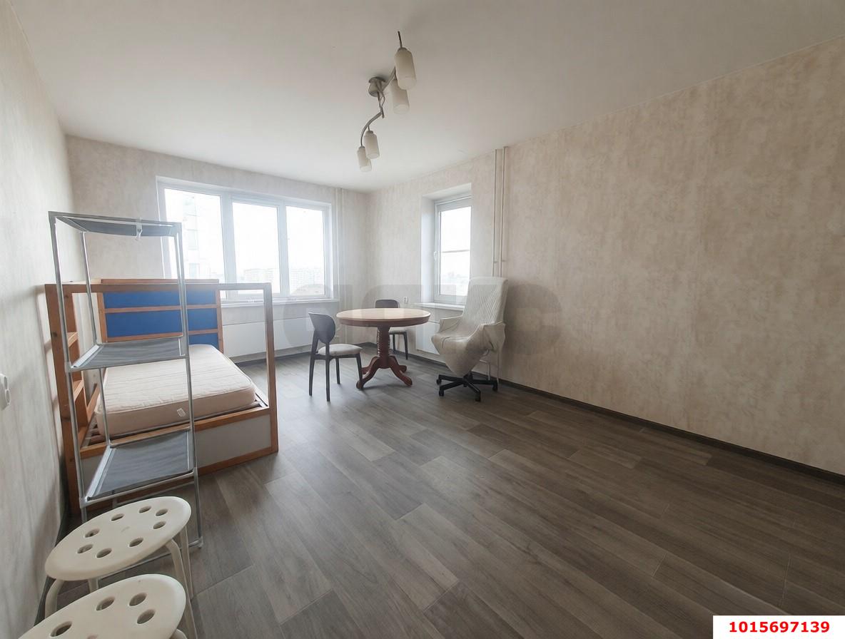 Фото №5: 2-комнатная квартира <span class="whitespace-nowrap">59 м²</span>, <span class="whitespace-nowrap">14/17 эт.</span> - Краснодар, Прикубанский внутригородской округ, мкр. Московский, ул. Карякина, 15