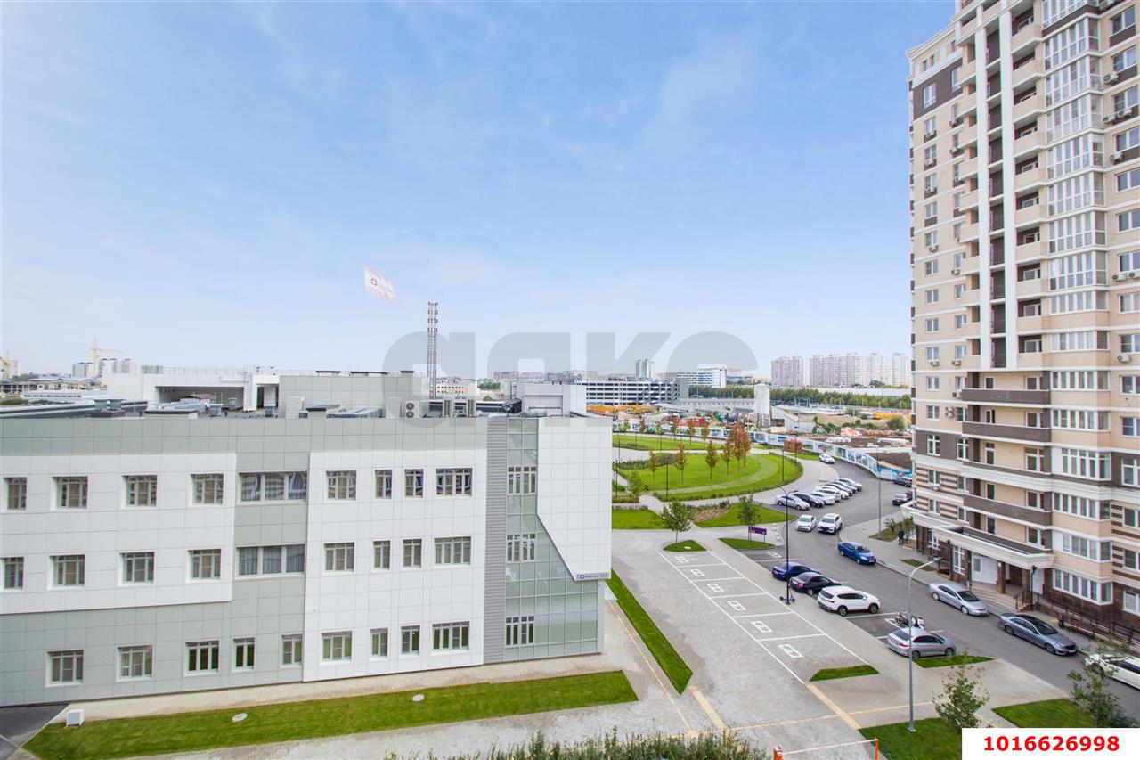 Фото №3: 2-комнатная квартира <span class="whitespace-nowrap">61 м²</span>, <span class="whitespace-nowrap">10/16 эт.</span> - Краснодар, Прикубанский внутригородской округ, мкр. ЖК Красная Площадь, ул. Конгрессная, 19/1