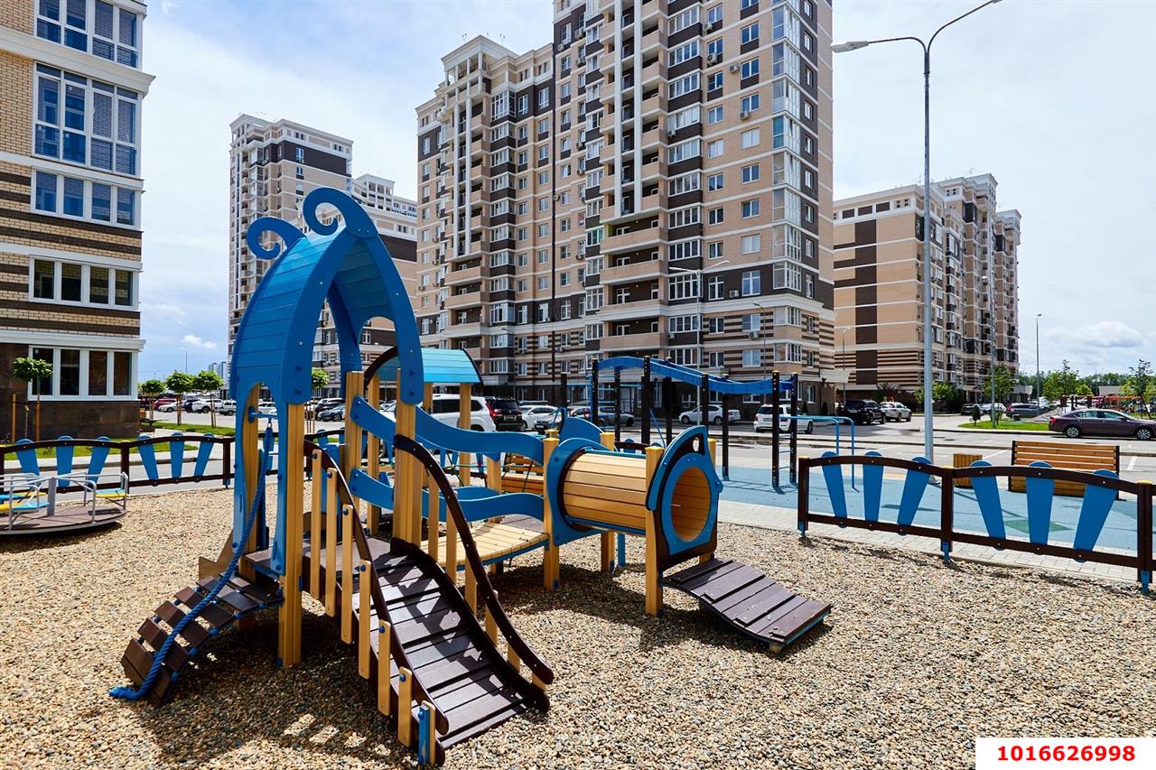 Фото №10: 2-комнатная квартира <span class="whitespace-nowrap">61 м²</span>, <span class="whitespace-nowrap">10/16 эт.</span> - Краснодар, Прикубанский внутригородской округ, мкр. ЖК Красная Площадь, ул. Конгрессная, 19/1