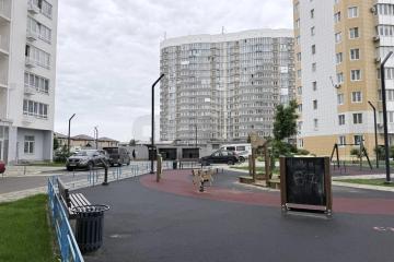 Фото №1: 2-комнатная квартира <span class="whitespace-nowrap">58 м²</span>, <span class="whitespace-nowrap">9/14 эт.</span> - Краснодар, мкр. жилой комплекс Зеленодар, ул. имени М.П. Шемякина, 2