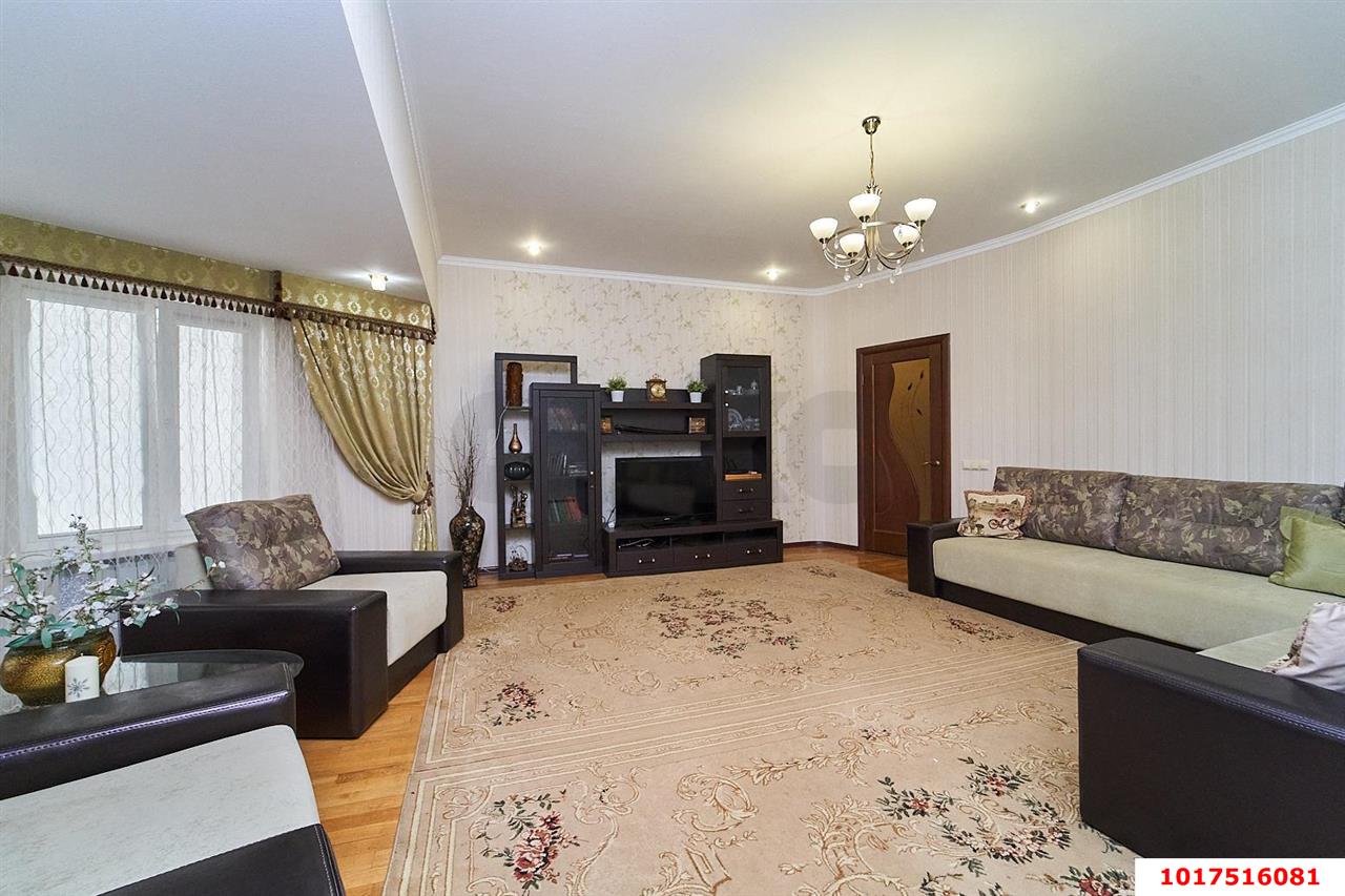 Фото №10: Дом <span class="whitespace-nowrap">300 м²</span> <span class="whitespace-nowrap">+ 8 сот.</span>, <span class="whitespace-nowrap">2 эт.</span> - Краснодар, Прикубанский внутригородской округ, Завод Радиоизмерительных Приборов, мкр. Ростовское Шоссе, ул. 2-я Арбатская, 5
