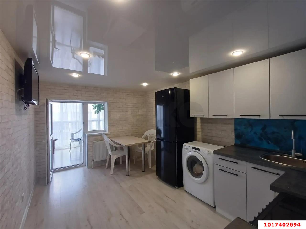 Фото №3: 3-комнатная квартира <span class="whitespace-nowrap">90 м²</span>, <span class="whitespace-nowrap">11/11 эт.</span> - Краснодар, Прикубанский внутригородской округ, Музыкальный, мкр. ЖК Инсити, ул. Российская, 267/3к2