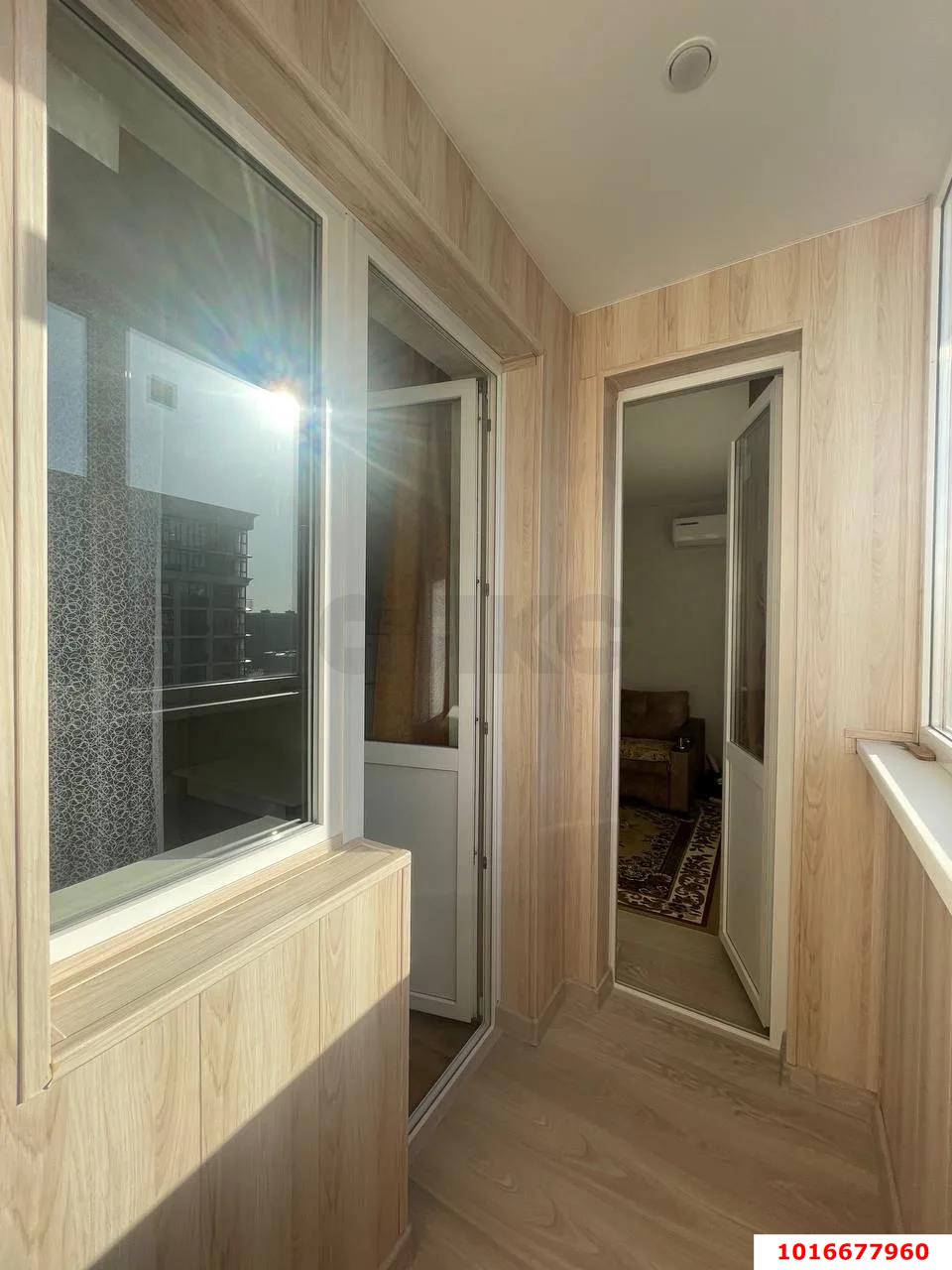 Фото №5: 1-комнатная квартира <span class="whitespace-nowrap">33 м²</span>, <span class="whitespace-nowrap">13/16 эт.</span> - Краснодар, Прикубанский внутригородской округ, мкр. жилой комплекс Самолёт-2, ул. Западный Обход, 57