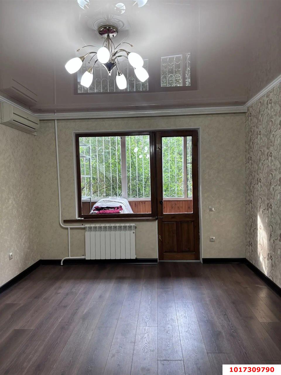 Фото №4: 3-комнатная квартира <span class="whitespace-nowrap">69 м²</span>, <span class="whitespace-nowrap">1/10 эт.</span> - Краснодар, Западный внутригородской округ, мкр. Юбилейный, пр-кт Чекистов, 3/1