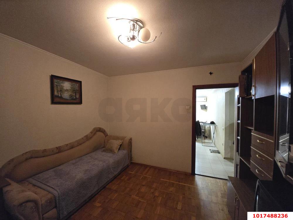 Фото №10: 2-комнатная квартира <span class="whitespace-nowrap">55 м²</span>, <span class="whitespace-nowrap">1/12 эт.</span> - Краснодар, Западный внутригородской округ, мкр. Юбилейный, б-р Платановый, 10