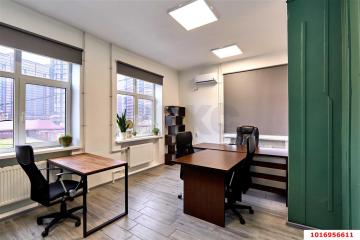 Фото №1: Офисное помещение <span class="whitespace-nowrap">20 м²</span>, <span class="whitespace-nowrap">1/3 эт.</span> - Краснодар, мкр. Дубинка, ул. Маяковского, 160