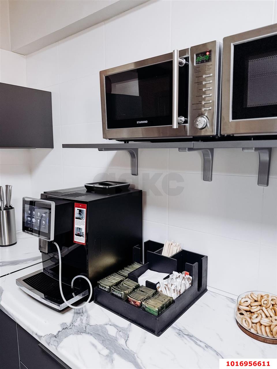 Фото №5: Офисное помещение <span class="whitespace-nowrap">20 м²</span>, <span class="whitespace-nowrap">1/3 эт.</span> - Краснодар, Карасунский внутригородской округ, Черёмушки, мкр. Дубинка, ул. Маяковского, 160
