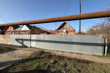 Фото №1: Дом <span class="whitespace-nowrap">60 м²</span>, <span class="whitespace-nowrap">1 эт.</span> - Краснодар, мкр. Северный, ул. Большевистская, 153