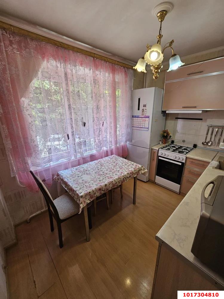 Фото №1: 2-комнатная квартира <span class="whitespace-nowrap">51 м²</span>, <span class="whitespace-nowrap">2/5 эт.</span> - Сочи, Центральный, мкр. Заречный, ул. Макаренко, 24